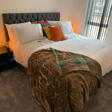 Lakeside 2 Bed Luxury Apartment No Parties No Events Early Check-In Late Check- Out Allowed 웨스트 서록 외부 사진