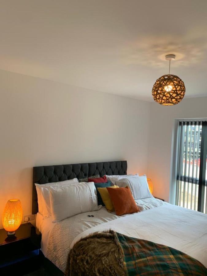 Lakeside 2 Bed Luxury Apartment No Parties No Events Early Check-In Late Check- Out Allowed 웨스트 서록 외부 사진