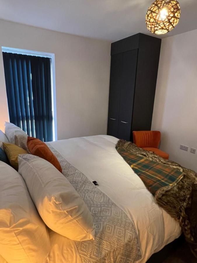 Lakeside 2 Bed Luxury Apartment No Parties No Events Early Check-In Late Check- Out Allowed 웨스트 서록 외부 사진